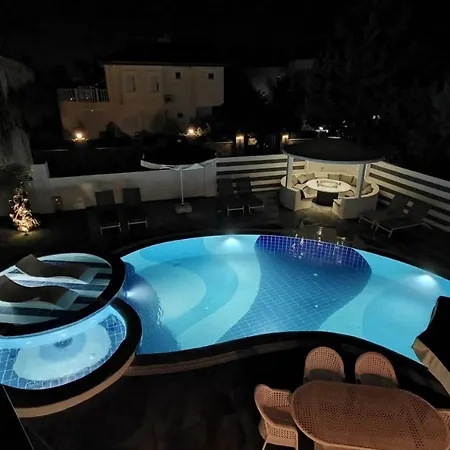 Hotel Exquisite With Private Pool In Antalya 4*
